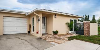 2735 SHERBROOKE Lane Gallery 1