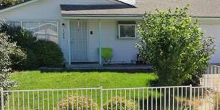 Centrally located home, clean and ready for occupany Gallery 1