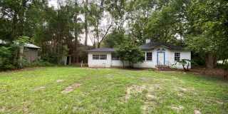 Comfortable 3BR Home Minutes from UF and Midtown Gallery 1