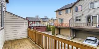 Stunning 4-Bedroom Townhouse with Dual Master Suites and Convenient 2-Car Garage in Hillsboro! Gallery 30