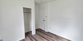 RENT SPECIAL: $750 Off First Full Month's Rent With One Year Lease! ~ Marks 950 RENT SPECIAL: $750 Off First Full Month's Rent With One Year Lease! ~ Marks 950 Gallery 11
