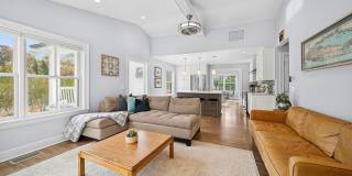 37 Maryland Boulevard Gallery 7