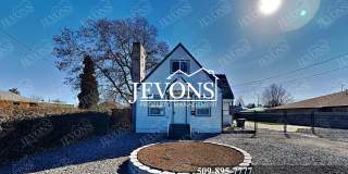 Explore this attractive property in Yakima with 3 bedrooms and 1 bathroom Gallery 1