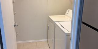 2313 N Congress Avenue Gallery 7