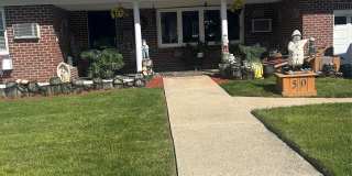 50 Willow Lane Gallery 1