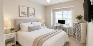 270 Tulip Lane Gallery 6