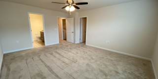 Room in 3 Bedroom Townhome at Talley St Gallery 46
