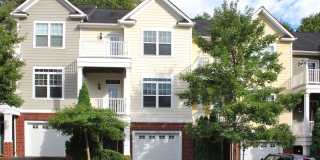 Garage townhome with mountain views Garage townhome with mountain views Gallery 1