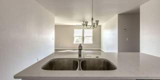 Pet-Friendly 3-Bed Home – Move-In Ready with Garage Gallery 7