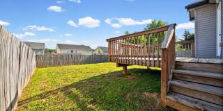 Pet Friendly Three Bedroom! Gallery 37