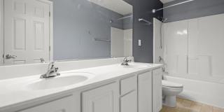 Spacious House in Hadley Park Gallery 25