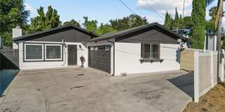 4700 Topanga Canyon Boulevard Gallery 2