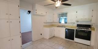 Gorgeous 3 bedroom/1.5 bath home! Gallery 3