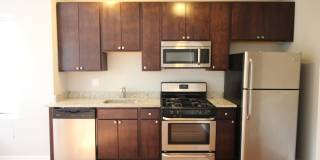 2438 W North Shore Ave Gallery 1