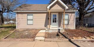 1013 E Broadway Street Gallery 1