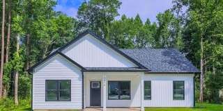 Like New Home! Three-Bedroom, Two Bath, Furnished home Is Now Available in Castlewood! Gallery 1