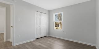 5004 ROANOKE Place Gallery 15