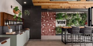 Broadstone Vin Gallery 21