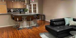 Anchorage downtown Condo! Walk or bike to work! Gallery 77
