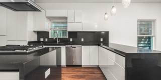 115 St Charles Gallery 20