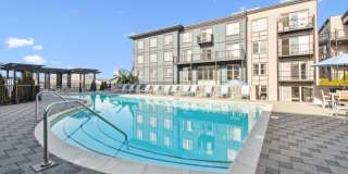 Bay House Emeryville Gallery 21