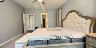 Beautifully upgraded house in Summerlin Gallery 20