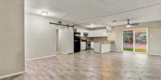 11524 MEADOWBROOK Drive Gallery 8