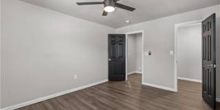 1408 Quiet Court Gallery 38