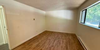 3 Bed 2 Bath Condo & Pool Access! Gallery 14