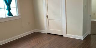Charming 2BR Duplex in New Orleans Gallery 7
