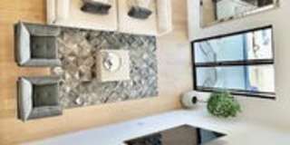 11326 Victory Boulevard Gallery 5