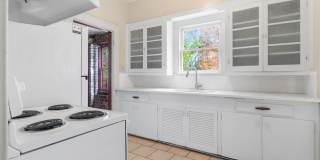 1618 W KINGS HWY Gallery 3