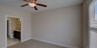 Harbor Vista at Crawford Street Gallery 18