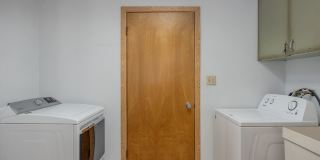 Vintage Charm Meets Modern Comfort in Fairbanks! Gallery 8