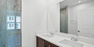 596 WATERMANS DR Gallery 39