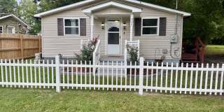 204 Pinewood Ave Gallery 1
