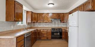 Charming 4-Bedroom Home with Garage & Spacious Yard! Gallery 12