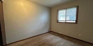 Spacious home in East Manhattan! Gallery 13