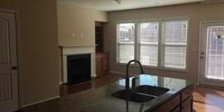 3377 N Twin Alley Gallery 4
