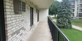 10411 Cedar Lake Road South 10411 Cedar Lake Road South Gallery 7