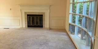 Elegant Bellevue Home for rent Elegant Bellevue Home for rent Gallery 4