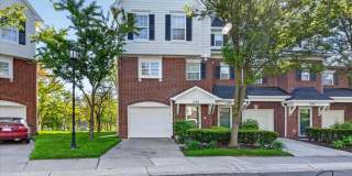 $2295 3 bedroom 2.5 bathroom $2295 3 bedroom 2.5 bathroom Gallery 1