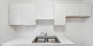 $1250 3 bedroom bungalow Gallery 9