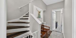 1409 N Burling Street Gallery 4