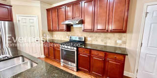 1656 Danbury Parc Place Gallery 1
