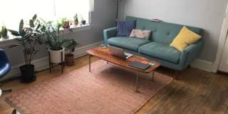 916 North Damen Ave. Gallery 1