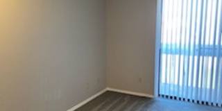 River Walk Apartments Gallery 38