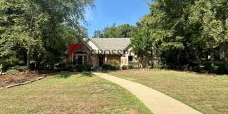 Coming Soon! Beautiful 3 Bedroom 2 Bathroom Home! Gallery 1