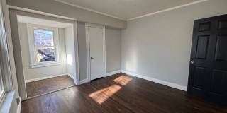 Spacious 2BR + Den with Huge Deck & Hardwood Floors Gallery 16