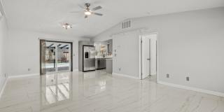 2010 SW Burlington Street Gallery 4